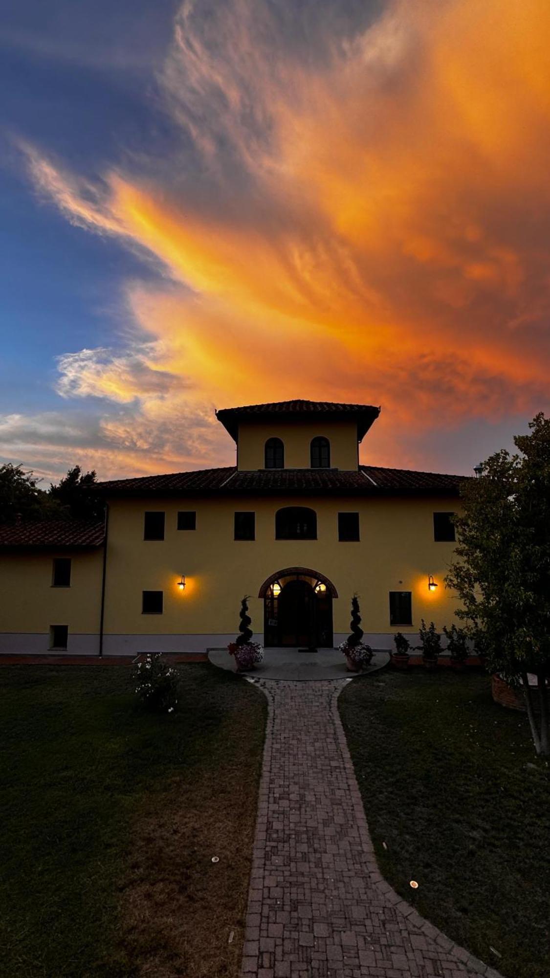 Agriturismo Cascina Cipressa San Romano  المظهر الخارجي الصورة