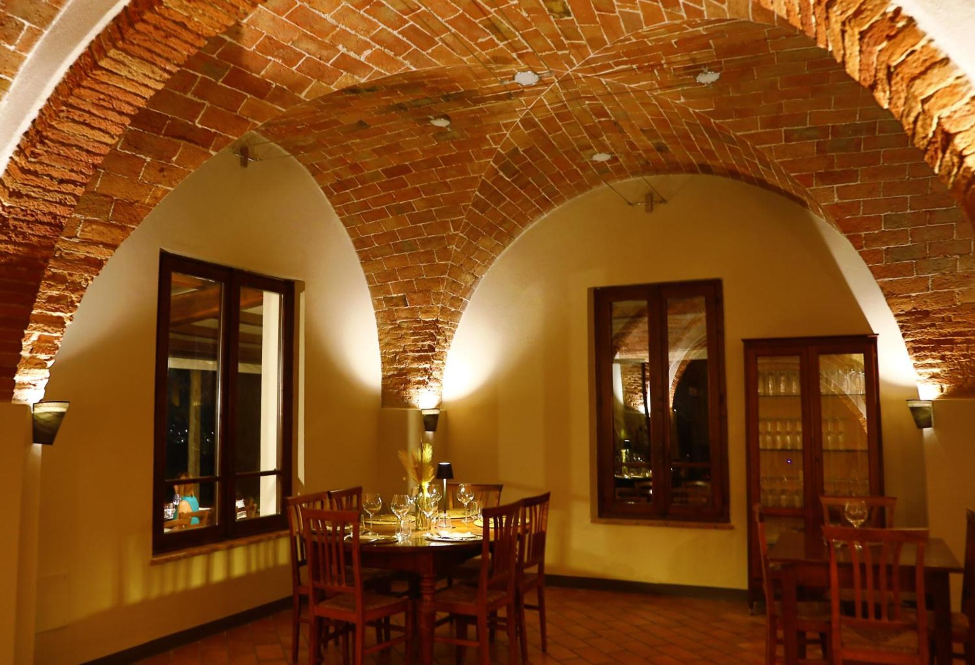 Agriturismo Cascina Cipressa San Romano  المظهر الخارجي الصورة